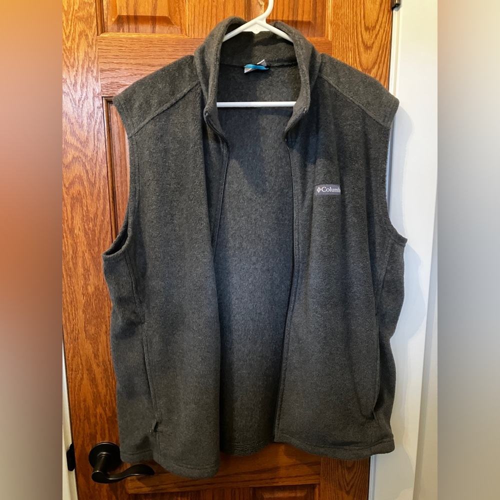 Columbia Gray Fleece Vest